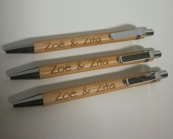 Houten balpen gegraveerd